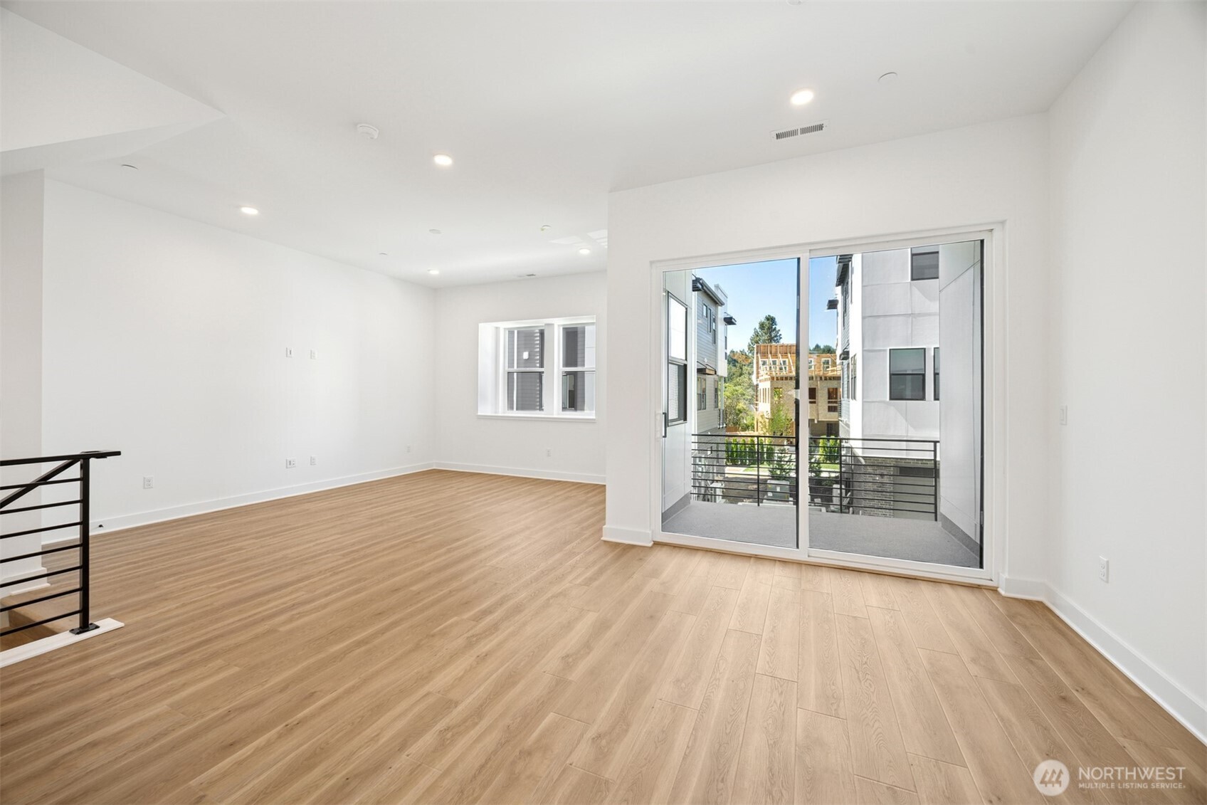 18814 99th Court Northeast, Unit B Bothell, WA 98011 - Photo 6 of 39