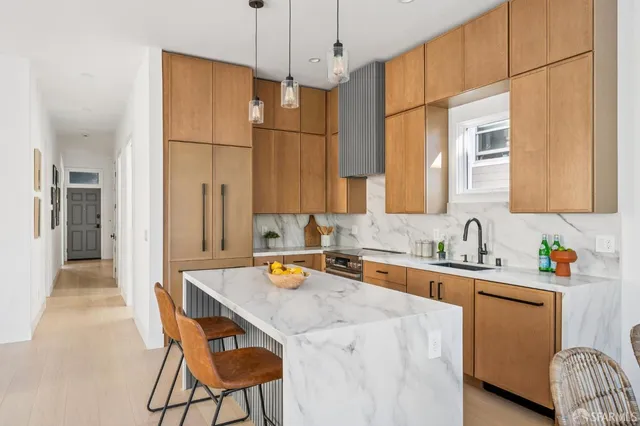 $2,295,000 | 3821 23rd Street, San Francisco, CA 94114