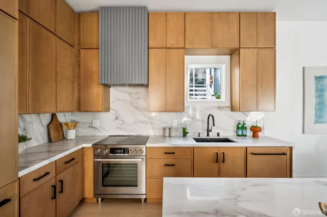 $2,295,000 | 3821 23rd Street, San Francisco, CA 94114