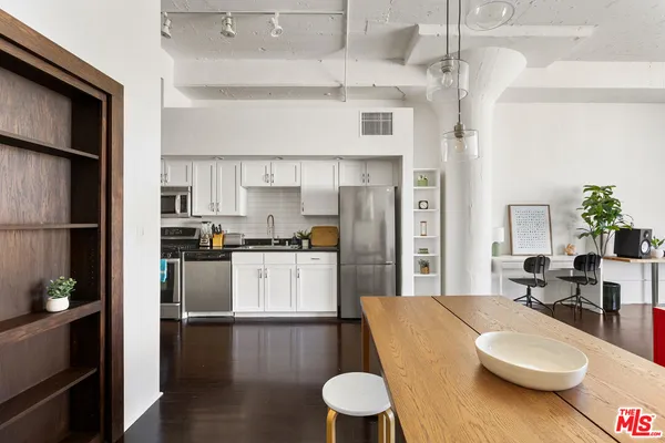 $599,999 | 420 San Pedro Street, Unit 410, Los Angeles, CA 90013