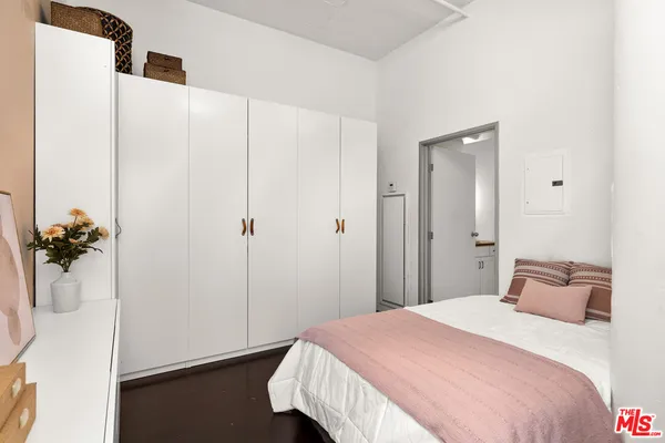 $599,999 | 420 San Pedro Street, Unit 410, Los Angeles, CA 90013