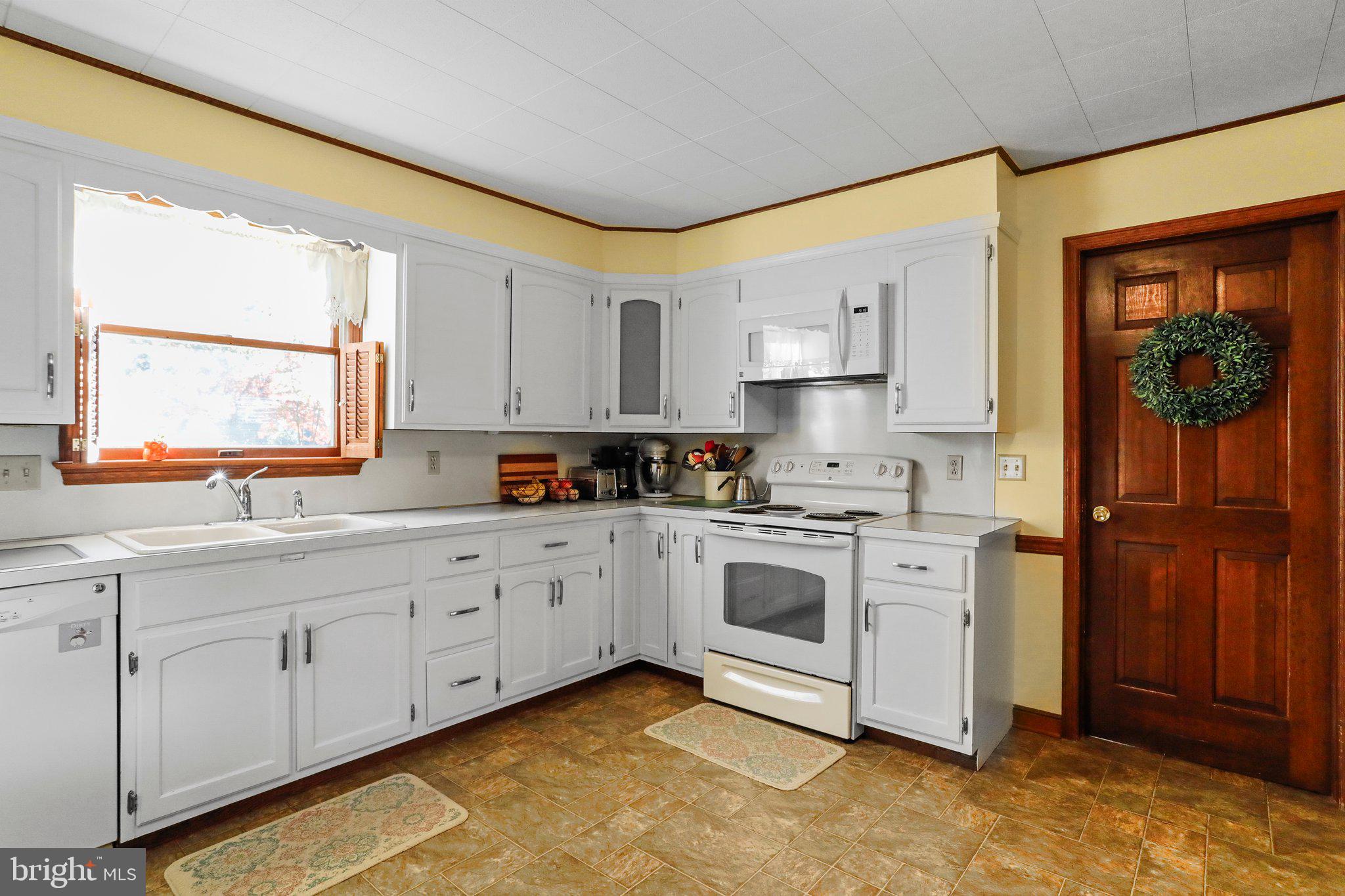12021 St Paul Road Clear Spring, MD 21722 - Photo 13 of 46 Kitchen