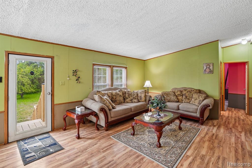 3363 North Branch Road North Branch, MI 48461 - Photo 6 of 38