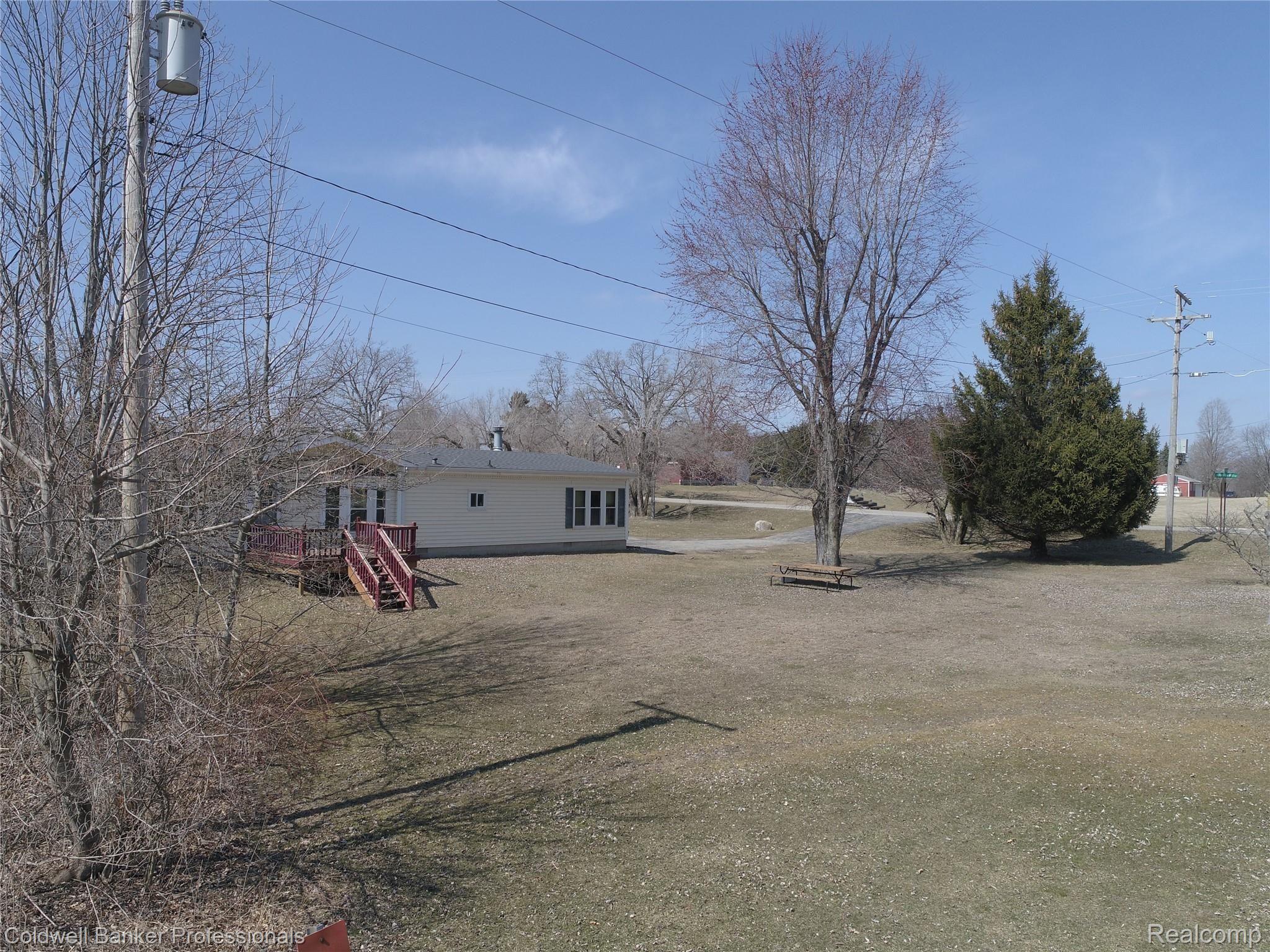 5485 Fish Lake Road North Branch, MI 48461 - Photo 8 of 30 Front Yard.JPG