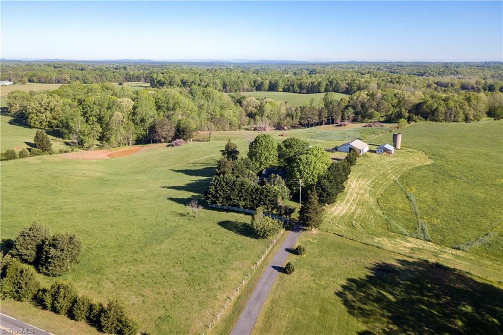 122 Doby Road Harmony, NC 28634 - Photo 1 of 14 Gallery Image 1