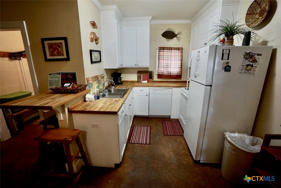 61 Bayview Street, Unit 1 Port O'Connor, TX 77982 - Photo 13 of 16