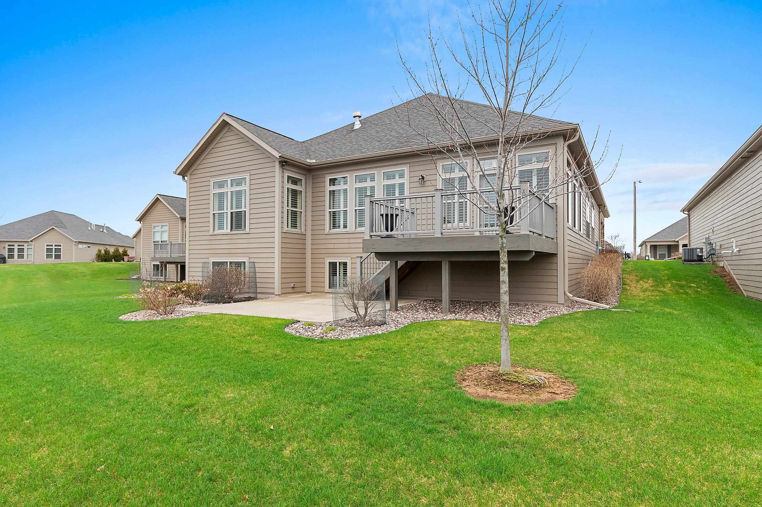 200 Raccoon Berry Way Green Bay, WI 54311 - Photo 4 of 63