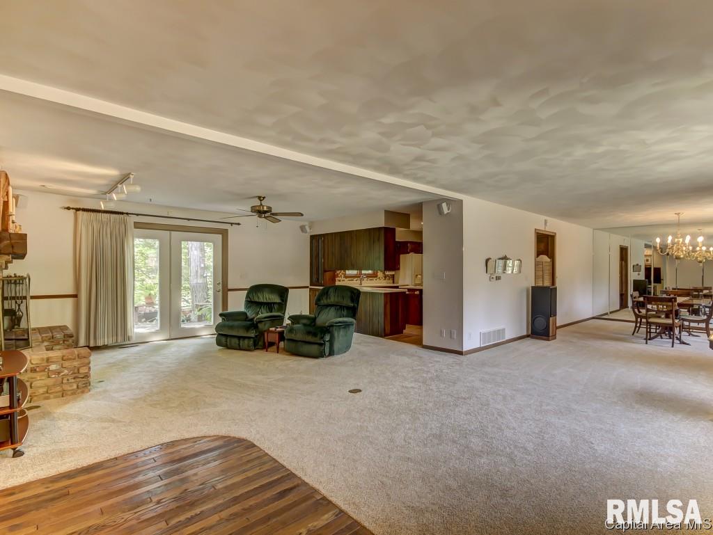 6 Harlan Court Springfield, IL 62712 - Photo 9 of 36 Gallery Image 9