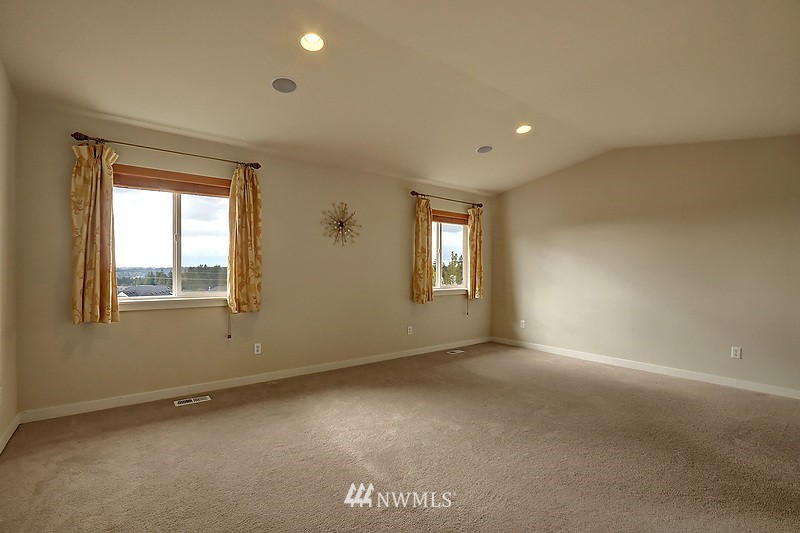 21926 44th Drive Southeast Bothell, WA 98021 - Photo 11 of 20