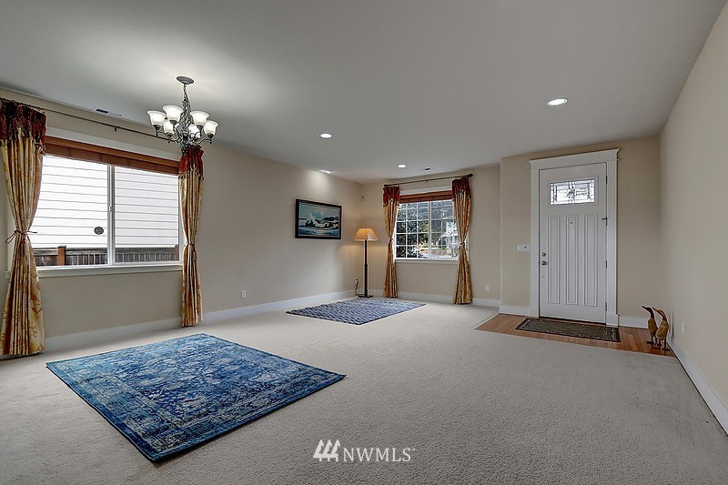 21926 44th Drive Southeast Bothell, WA 98021 - Photo 3 of 20