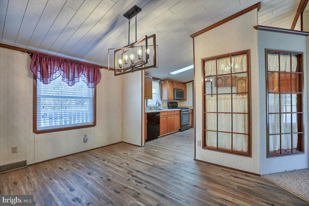522 Pheasant Ridge Circle Lancaster, PA 17603 - Photo 8 of 38 Gallery Image 8
