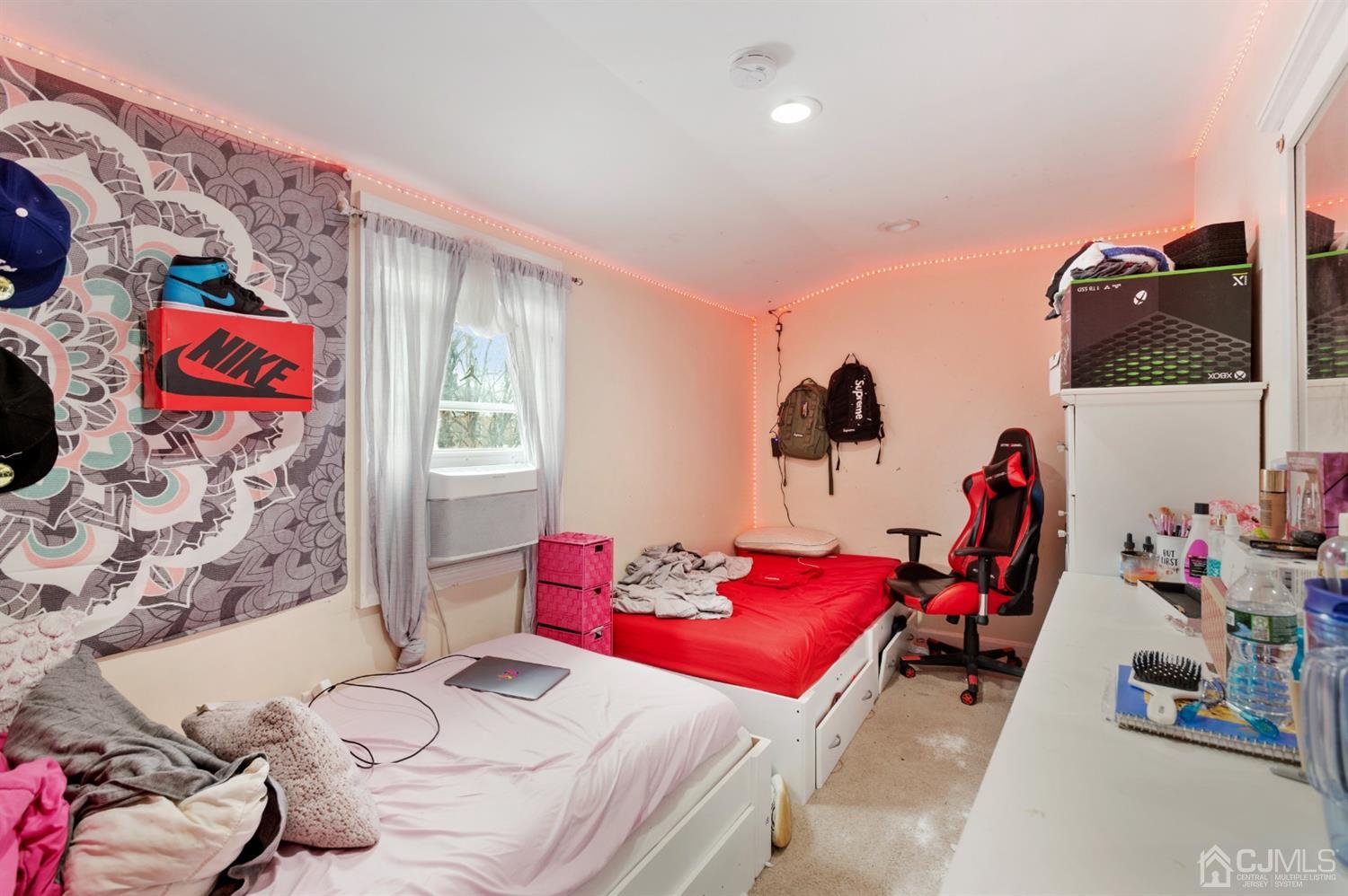 72 Spring Street Woodbridge, NJ 07095 - Photo 8 of 13 Gallery Image 8