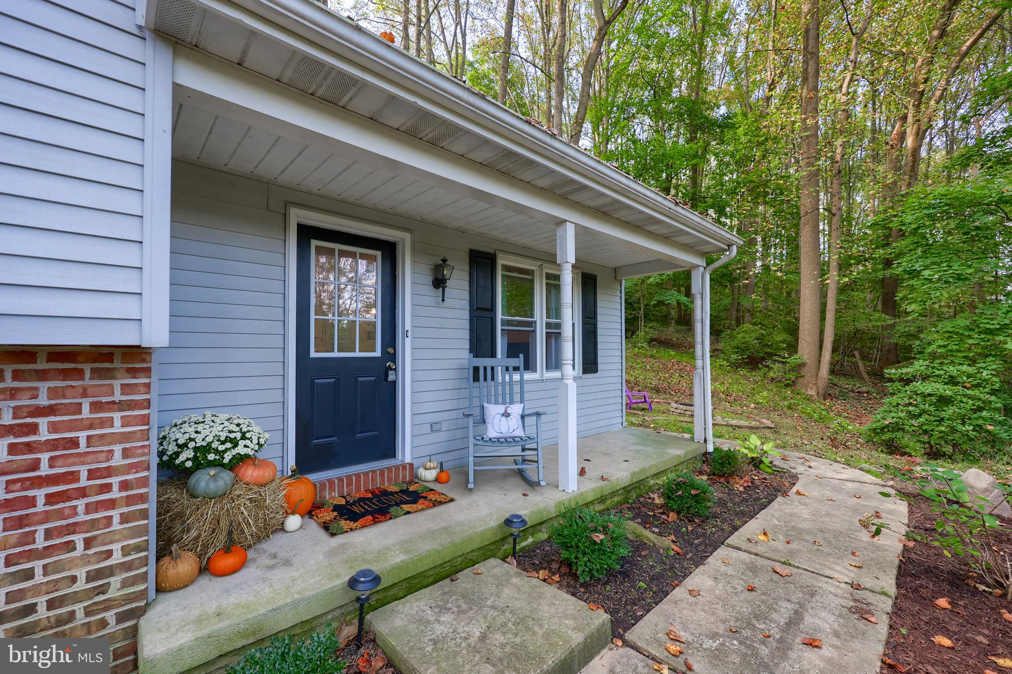 34 Hilldale Road Pequea, PA 17565 - Photo 1 of 44 Welcoming Front Porch facing trees and woods!