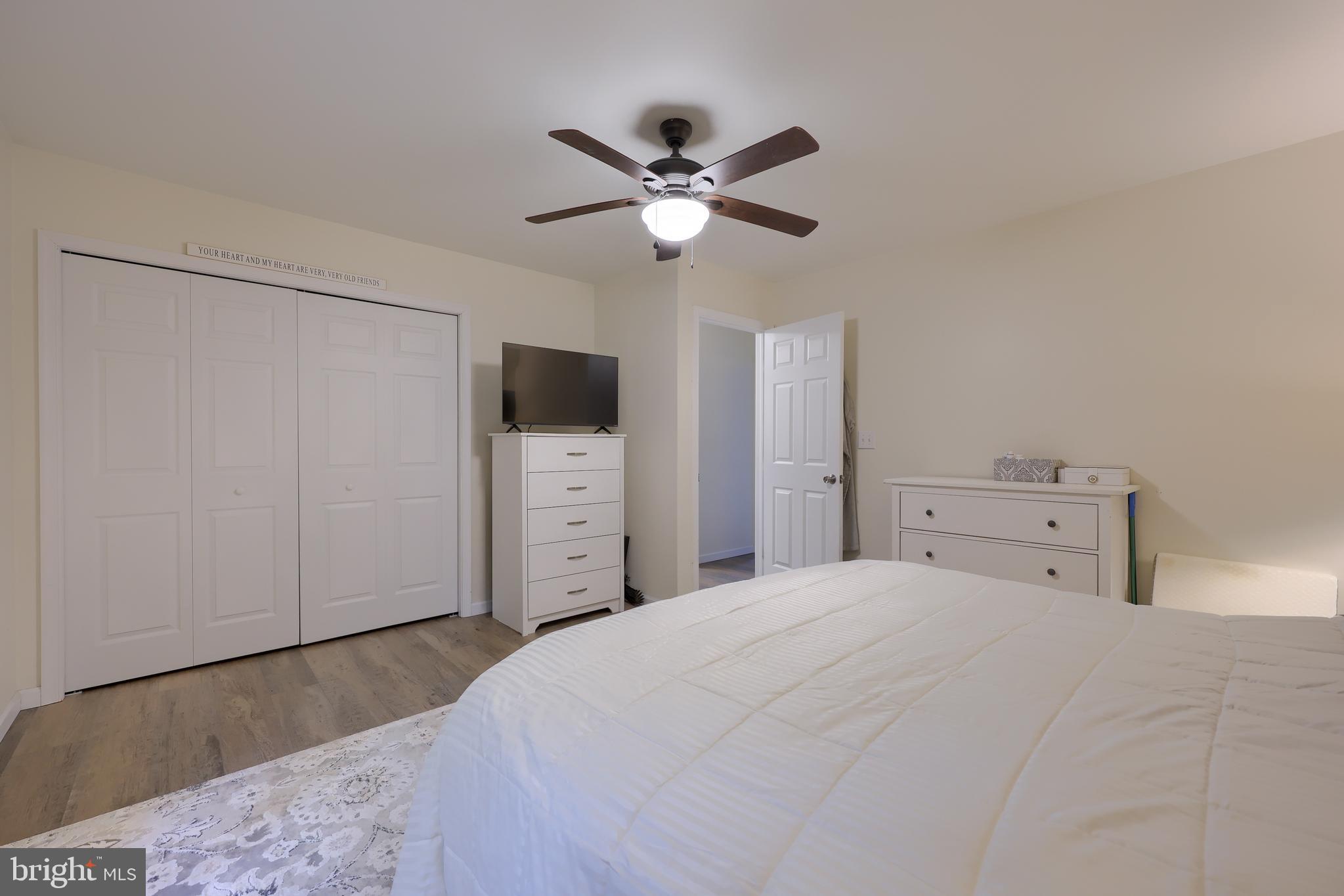 34 Hilldale Road Pequea, PA 17565 - Photo 17 of 44 Primary bedroom 2 - Ceiling fan - spacious retreat