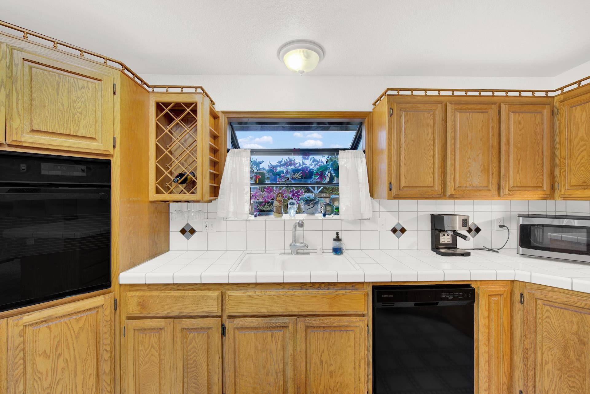 9885 Ashurst Street Proberta, CA 96078 - Photo 27 of 58