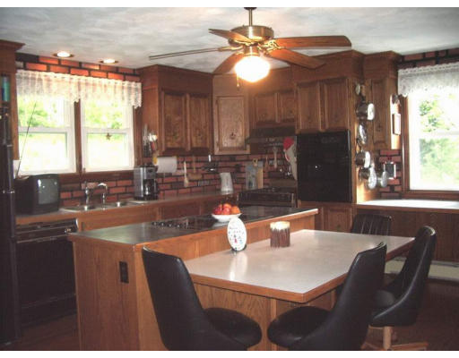 55 Valley Road Topsfield, MA 01983 - Photo 3 of 5 Gallery Image 3