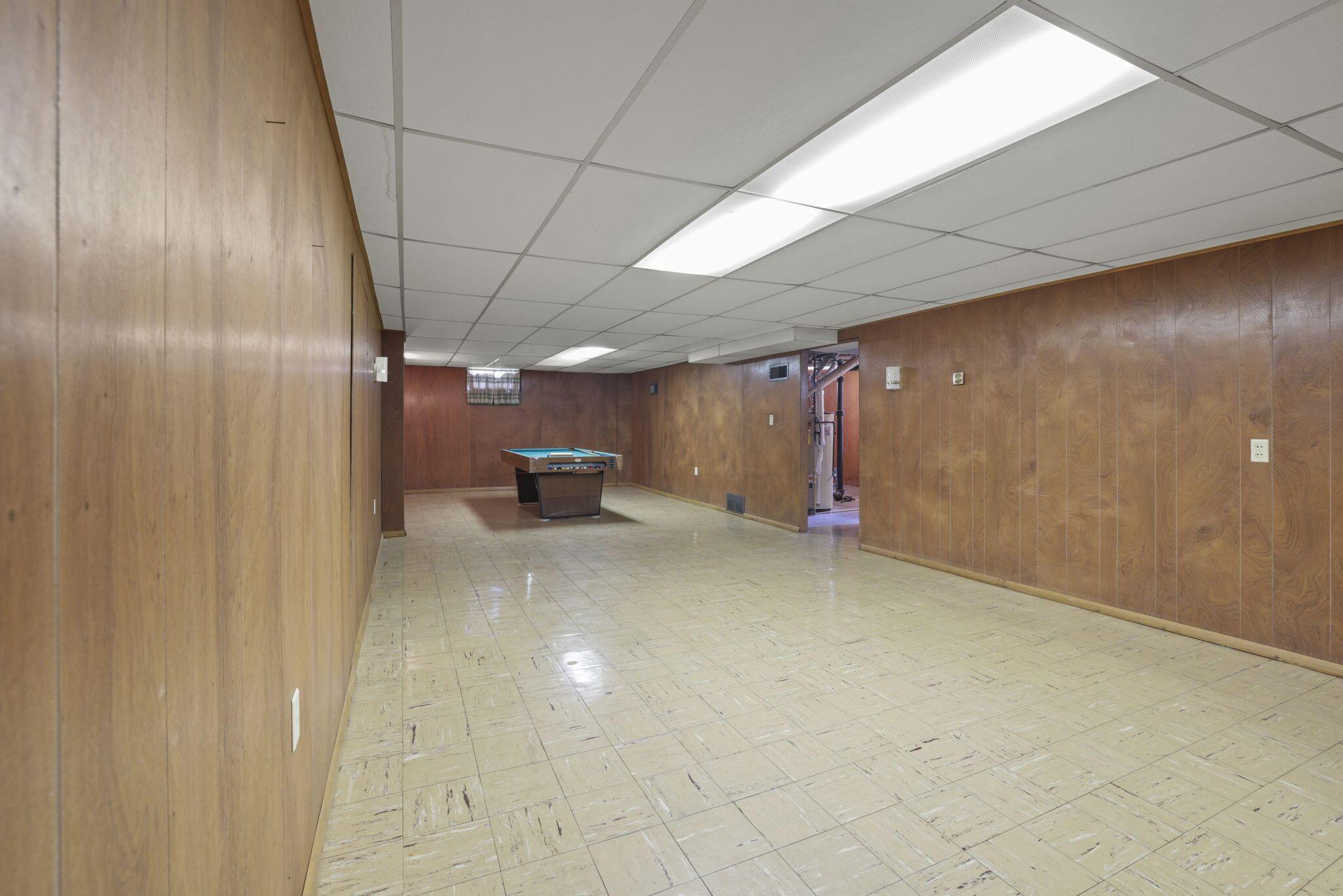 702 Sherwick Road Newark, OH 43055 - Photo 30 of 54 Rec room basement