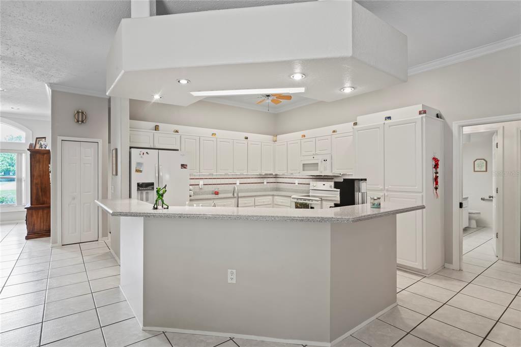 18905 Bascomb Lane Hudson, FL 34667 - Photo 11 of 81