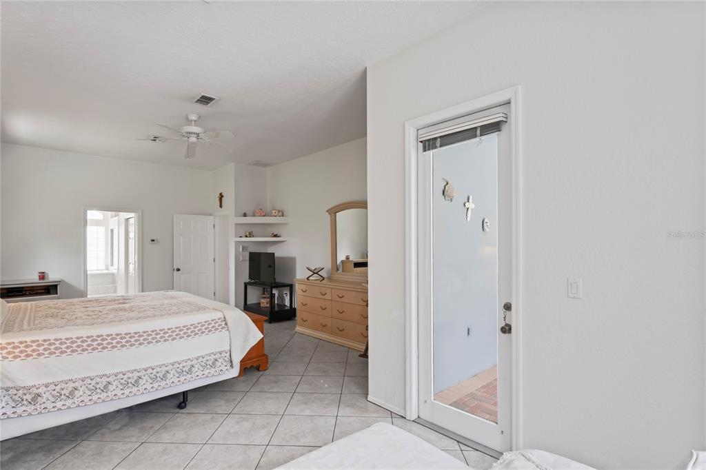 18905 Bascomb Lane Hudson, FL 34667 - Photo 26 of 81