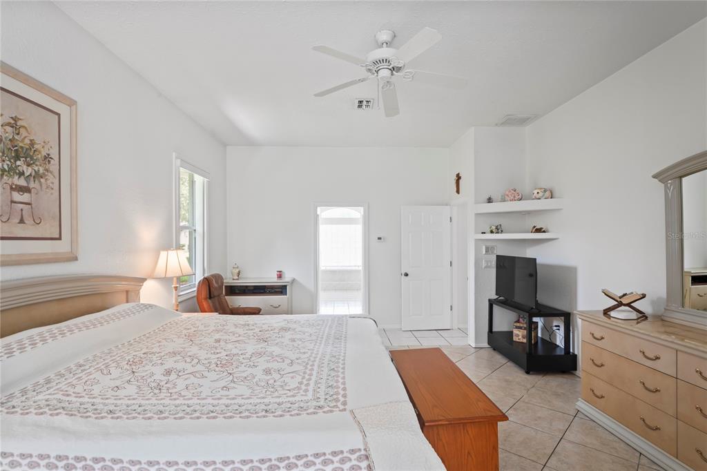 18905 Bascomb Lane Hudson, FL 34667 - Photo 27 of 81