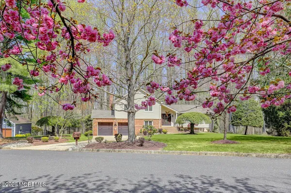 $1,299,999 | 92 Fox Chase Court, Freehold, NJ 07728