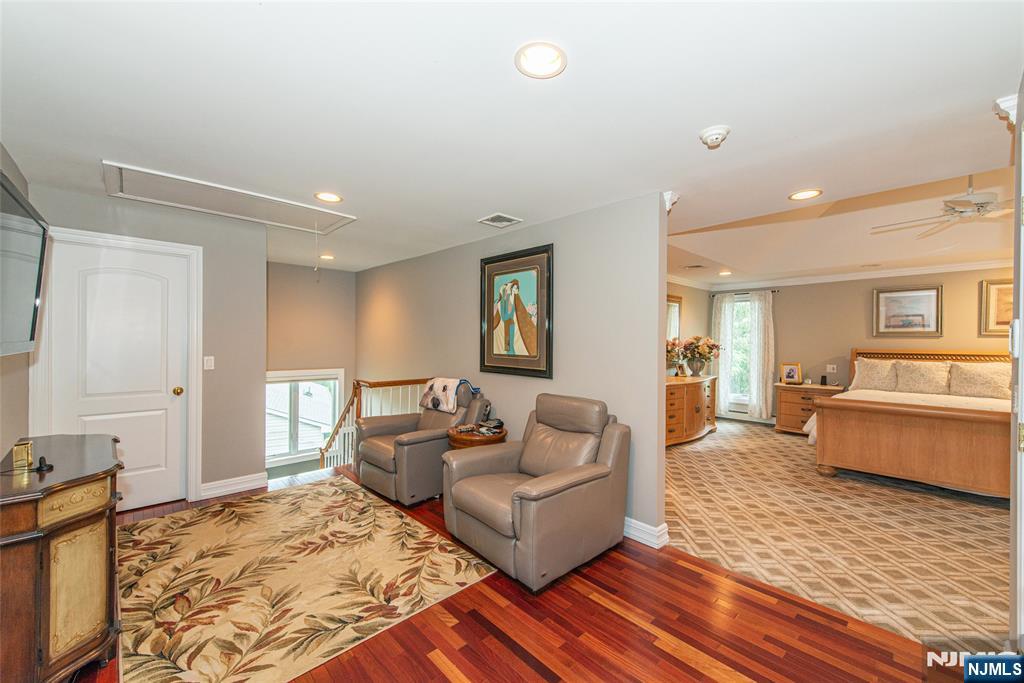 103 Passaic Valley Road Montville, NJ 07045 - Photo 27 of 47