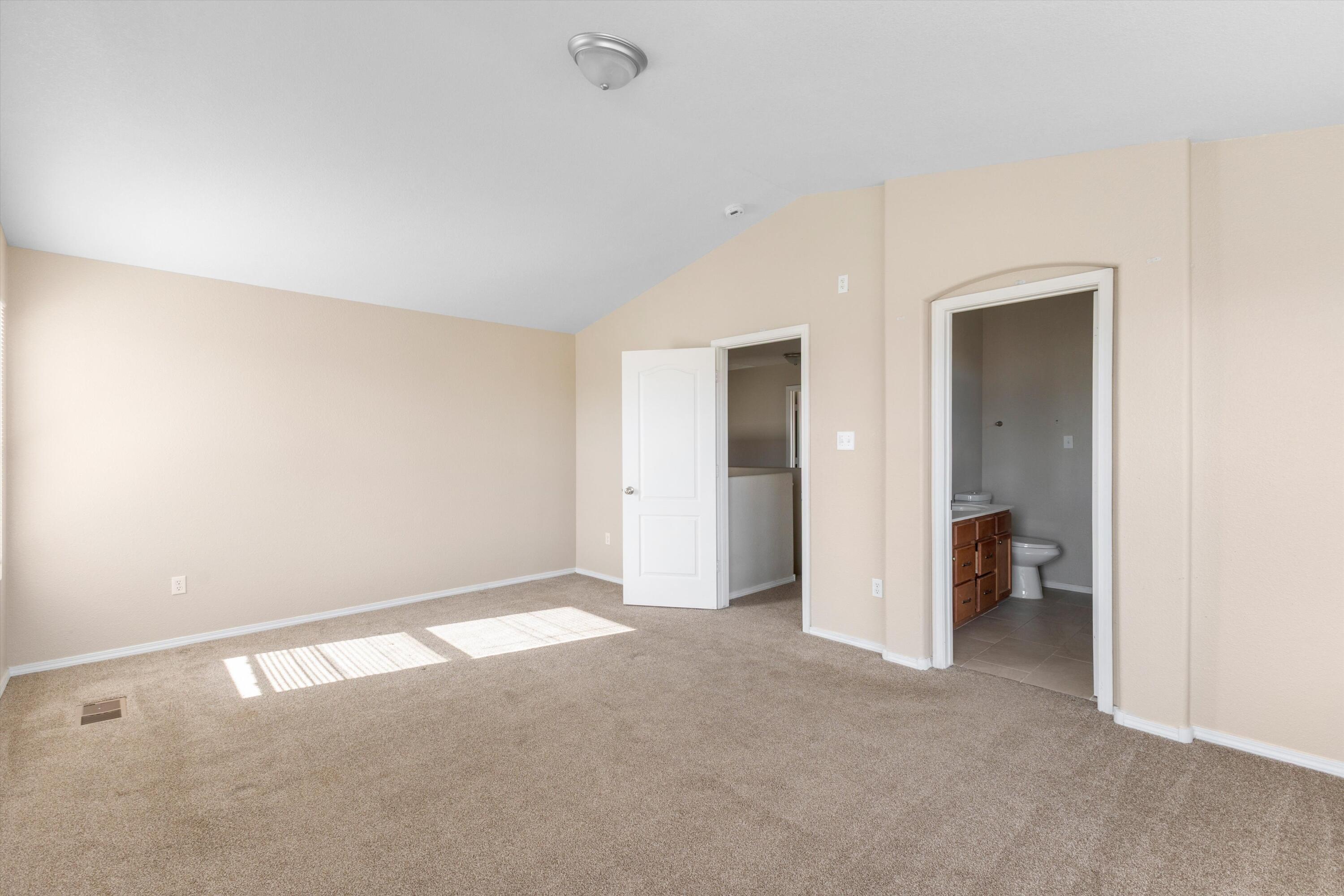 3333 Hunters Meadows Circle Northeast Rio Rancho, NM 87144 - Photo 23 of 39 Gallery Image 23