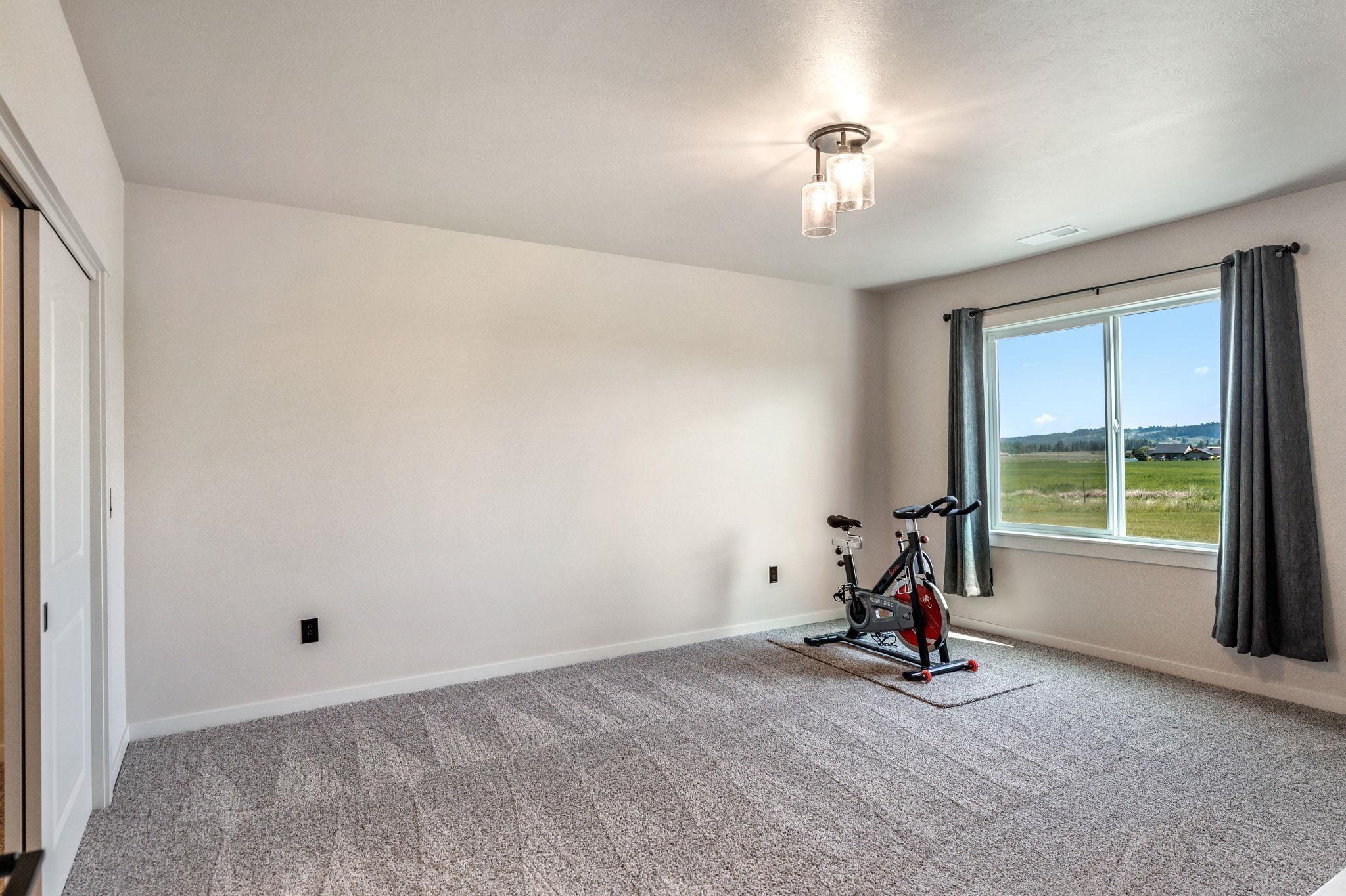 5520 East Peone Road Mead, WA 99021 - Photo 41 of 50