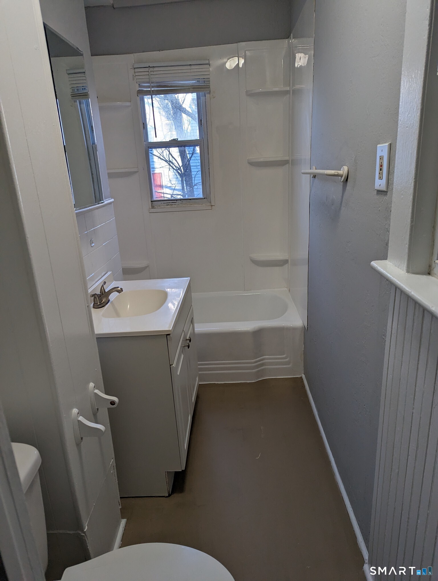 105 Rhodes Street New Britain, CT 06051 - Photo 16 of 28