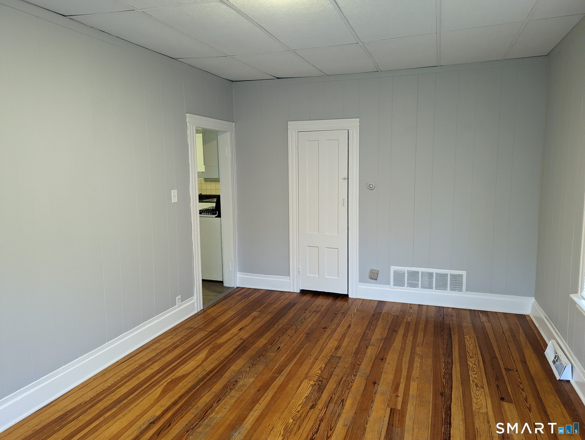 105 Rhodes Street New Britain, CT 06051 - Photo 9 of 28