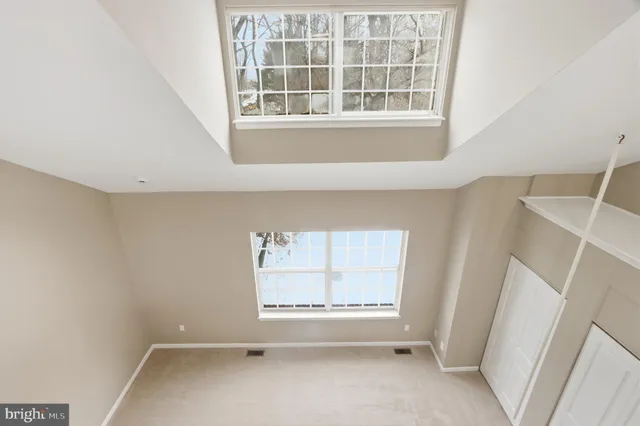 $399,900 | 2 Valley Crossing Circle, Cockeysville, MD 21030