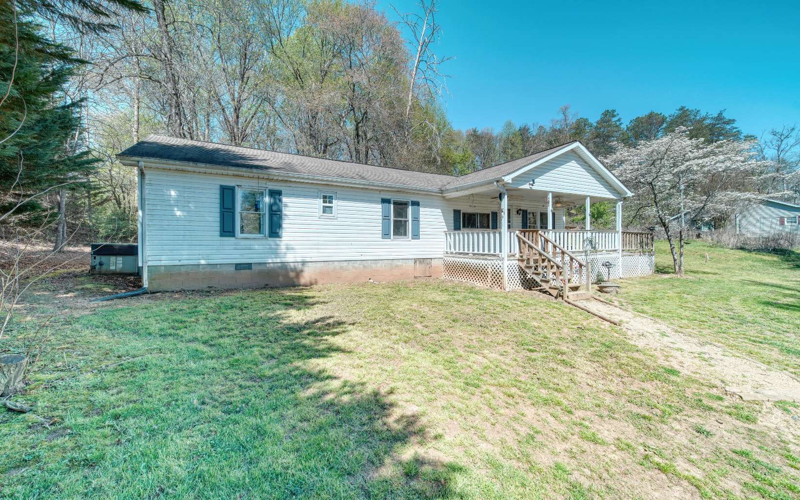 1637 Loving Road Morganton, GA 30560 - Photo 1 of 33 Main View