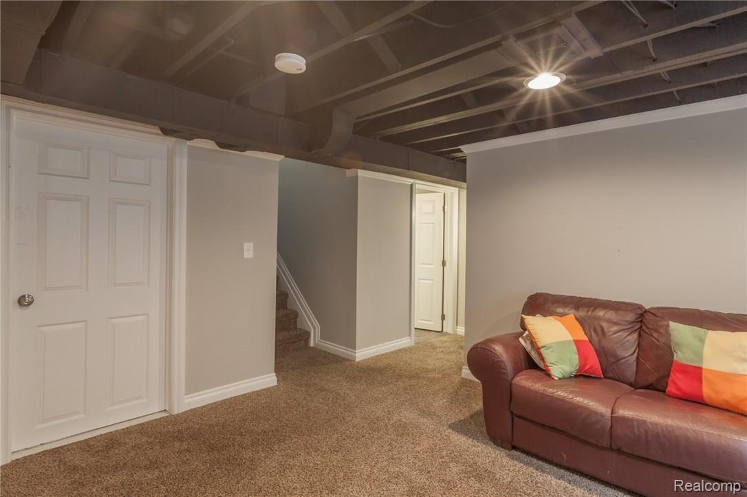 2602 Pembroke Road Birmingham, MI 48009 - Photo 15 of 18 IMG_1181.JPG