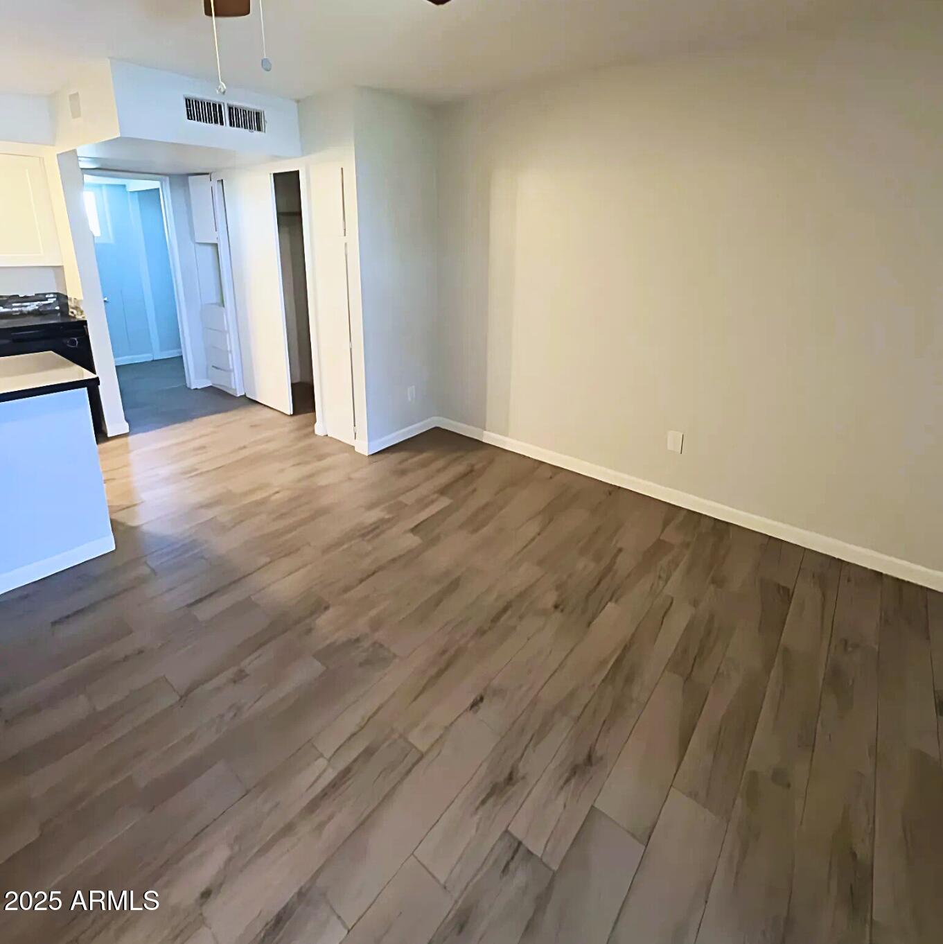 6320 North 16th Street, Unit 209 Phoenix, AZ 85016 - Photo 5 of 13 6