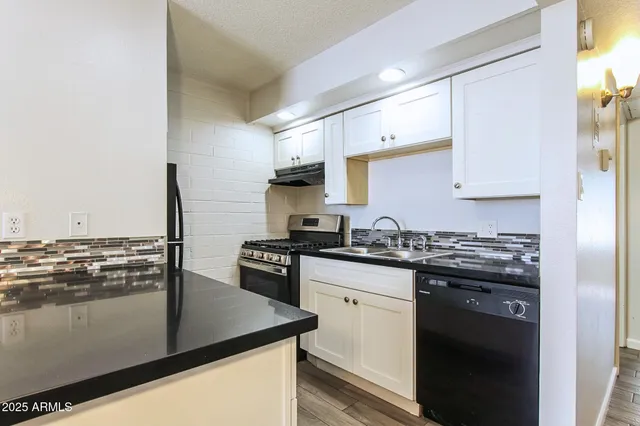 $980 | 6320 North 16th Street, Unit 209, Phoenix, AZ 85016