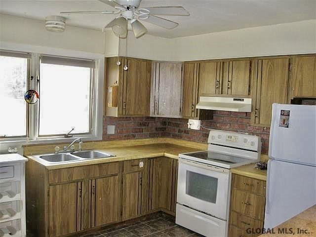 62 Cordell Road Colonie, NY 12304 - Photo 14 of 20 Photo 14