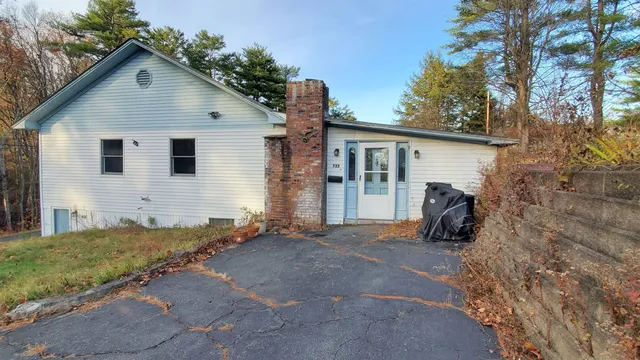 $290,000 | 722 Fairview Terrace, Hartford, VT 05001