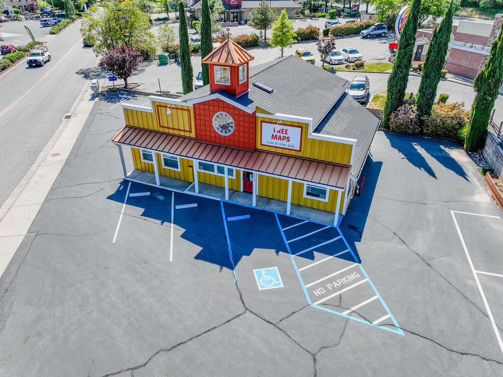 133 Brunswick Road Grass Valley, CA 95945 - Photo 34 of 47 an aerial view of residential houses with outdoor space