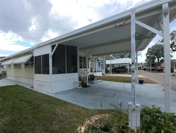 $139,900 | 3275 26th Avenue East, Unit 179, Bradenton, FL 34208