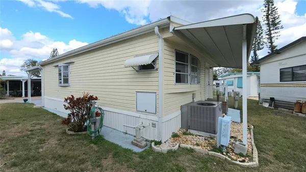 $139,900 | 3275 26th Avenue East, Unit 179, Bradenton, FL 34208