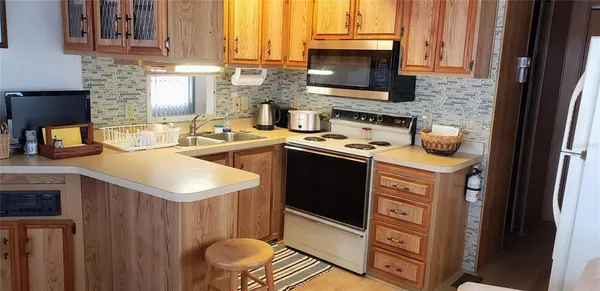 $139,900 | 3275 26th Avenue East, Unit 179, Bradenton, FL 34208