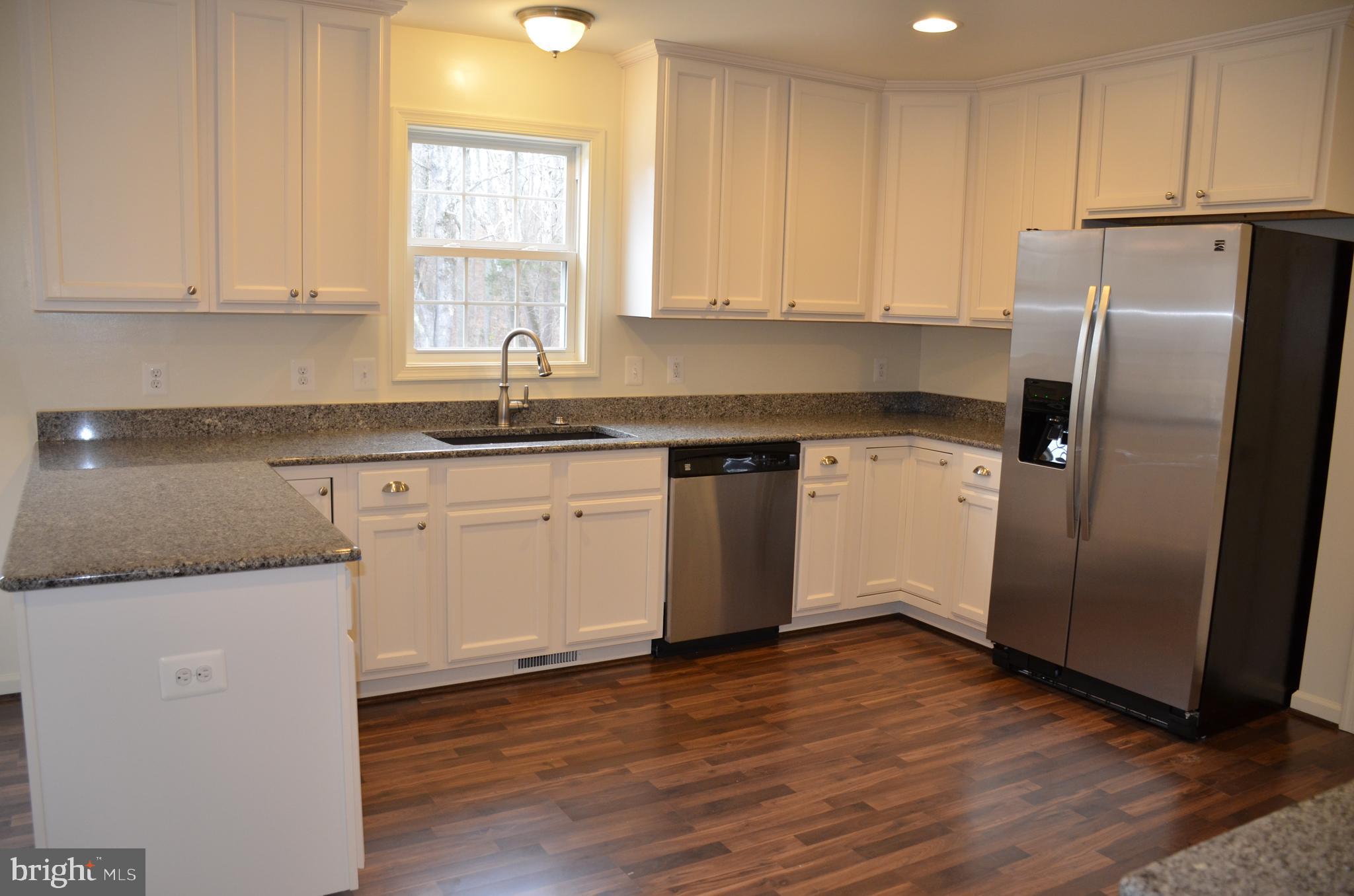 7014 Riley Road Warrenton, VA 20187 - Photo 2 of 14 Ex 1-Kitchen-Options-White Cabinets & Granite