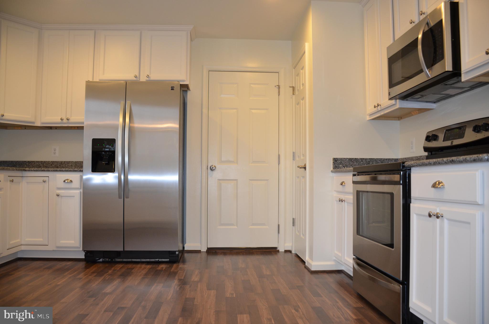 7014 Riley Road Warrenton, VA 20187 - Photo 3 of 14 Ex 1 - Stainless Steel Appliances