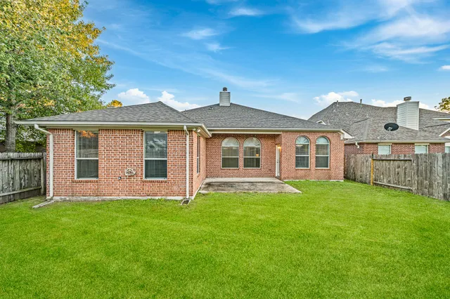 $2,600 | 5123 Shadow Breeze Lane, Katy, TX 77494