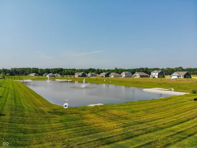 $359,900 | 3903 Donaldson Crk Court, Clayton, IN 46118