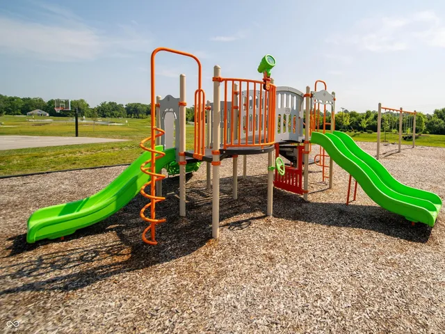 $359,900 | 3903 Donaldson Crk Court, Clayton, IN 46118