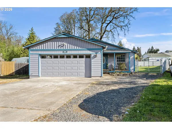 $359,900 | 1141 32nd Court, Sweet Home, OR 97386