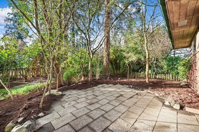 $855,000 | 135 Northeast 135th Street, Seattle, WA 98125