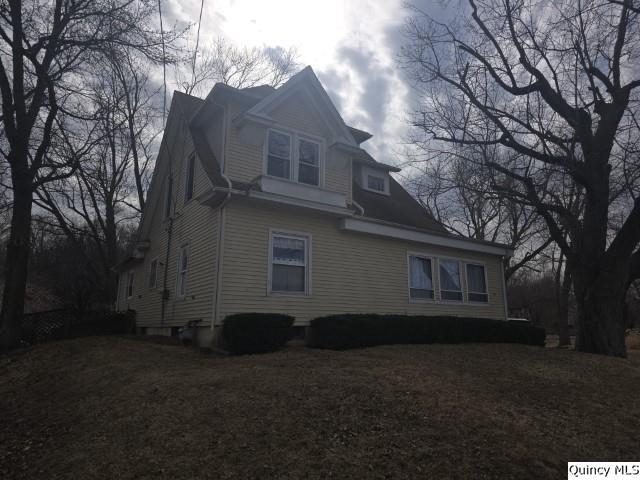 670 East First Street Dallas City, IL 62330 - Photo 21 of 27