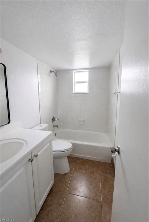 3325 Airport Road North, Unit T4 Naples, FL 34105 - Photo 4 of 7